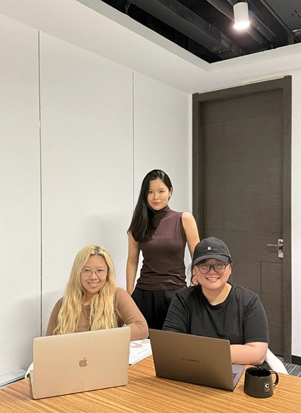 Amy - Founder of Cawool Studio with 30 years of family legacy in knitwear